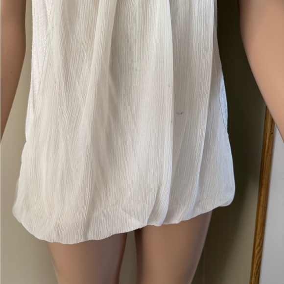 Beautiful Lace Summer Top. - Picture 3 of 6